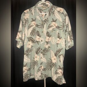 Tropical Floral Short-Sleeve Button-Down Shirt - Pale Green
